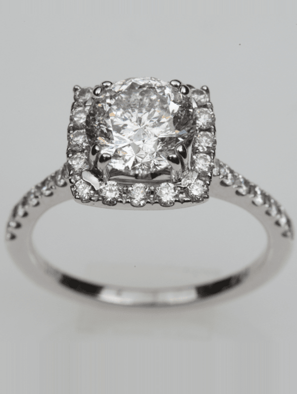 Halo Rings : Halo Diamond Rings, Halo Engagement Rings