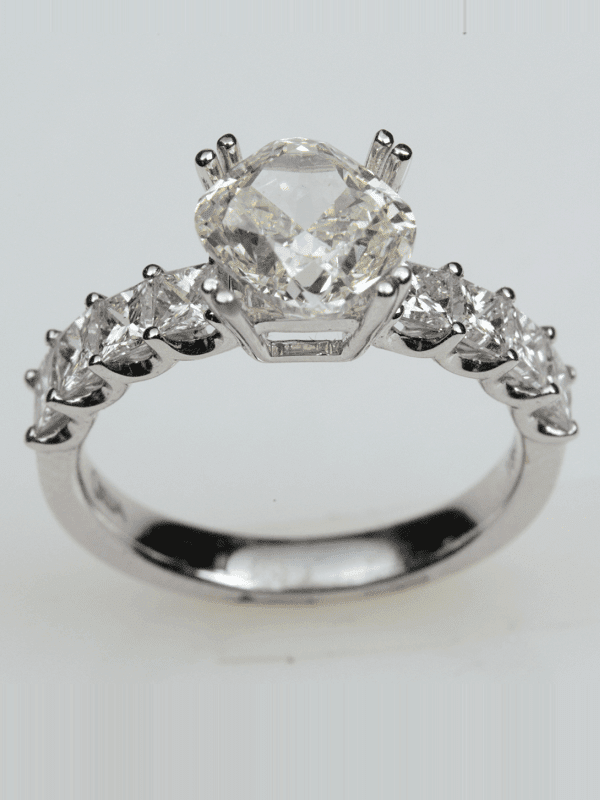 Setting Princess Cut Diamonds in Prongs