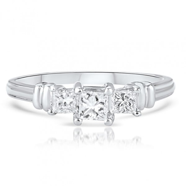 Three Stone Princess Cut Diamond Engagement Ring in Platinum